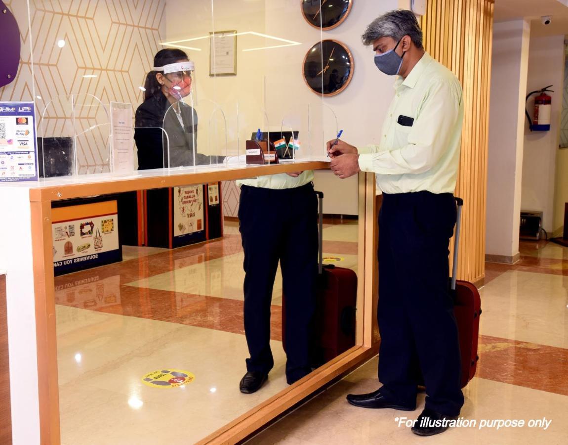 Oyo Hotel Karemore Celebration Bhandara Bagian luar foto