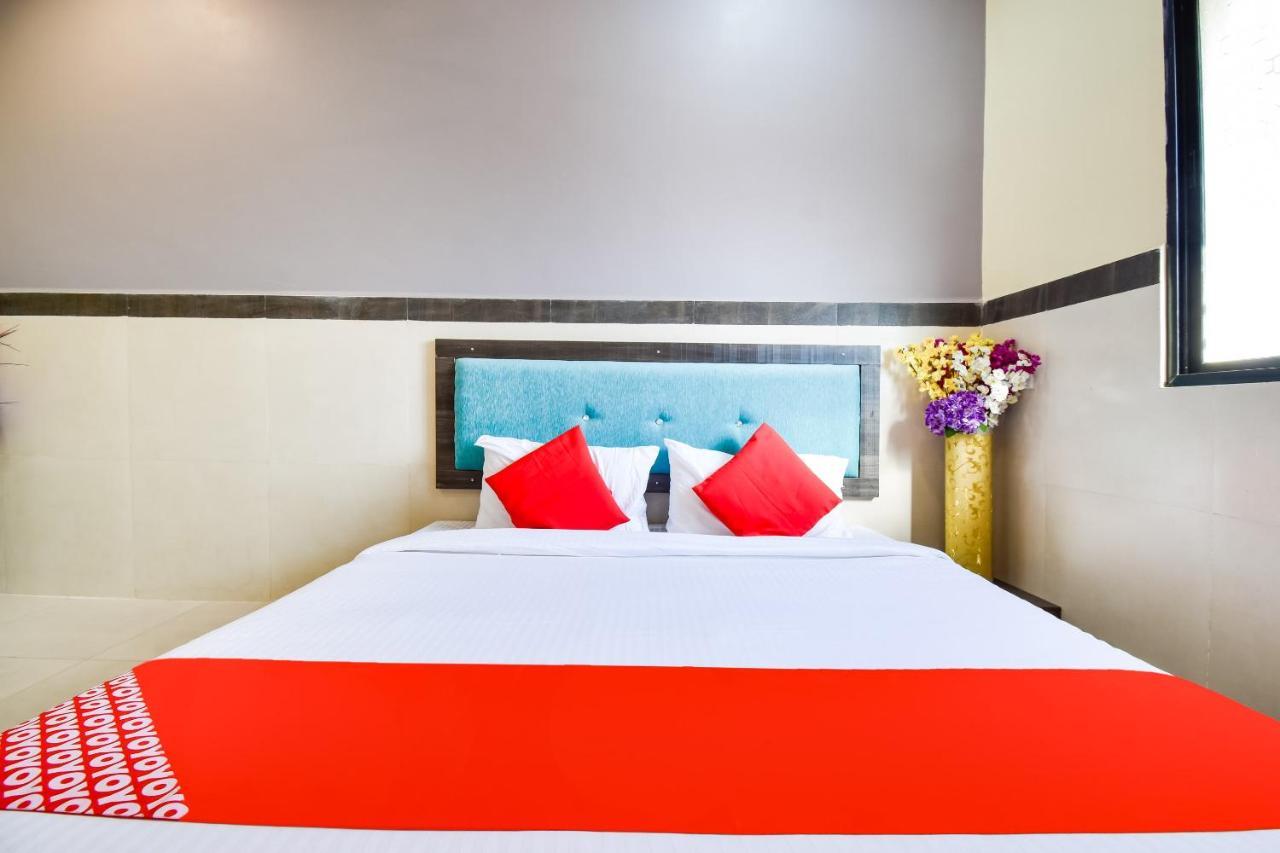 Oyo Hotel Karemore Celebration Bhandara Bagian luar foto
